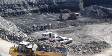 Localizan restos de un cuerpo más en mina Pinabete, faltan seis