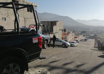 Niñera droga a madre de recién nacido para robárselo