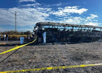 Aumenta a 22 la cifra de víctimas en el accidente de la Maxipista Mazatlán-Culiacán
