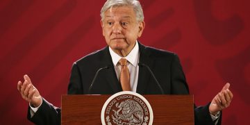 No hay evidencia para vincular a AMLO con el dinero del narco para las campañas: Mike Vigil