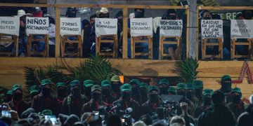 Ejército Zapatista celebra 30 años de su levantamiento entre crisis de violencia