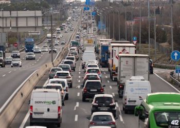 La UE acuerda que camiones y autobuses emitan un 90% menos de CO2 en 2040