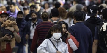 “Repunte de hospitalizaciones por Covid e influenza indica bajo porcentaje de vacunados”: especialista