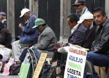 La tasa de desempleo bajó al 2,6% al cierre de 2023