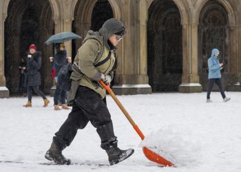 Nieve y gélidas temperaturas persisten en gran parte de EU