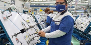 México concluye investigación sobre derechos laborales en planta automotriz
