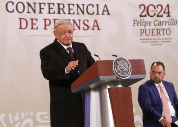 “Hackeo a base de datos de periodistas pudo haber sido perpetrado por la oposición”: AMLO