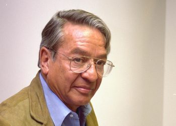 Lamenta AMLO fallecimiento del escritor José Agustín