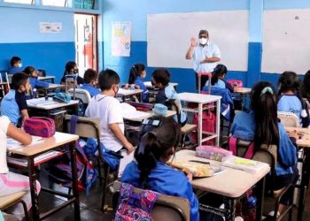 Más de 24 millones de alumnos retornarán a clases este lunes