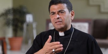 Nicaragua excarceló y envió al Vaticano a monseñor Rolando Álvarez junto a 17 religiosos