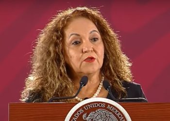 López Obrador pide pruebas a Sanjuana Martínez sobre acusaciones