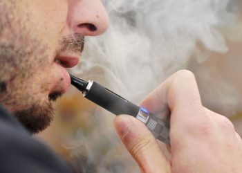 López Obrador enviará nueva iniciativa contra vapeadores