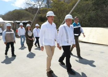 Presidente supervisa construcción de puentes La Concordia y Rizo de Oro en Chiapas