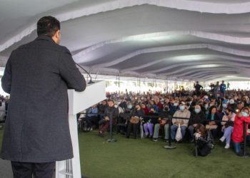 El jefe de Gobierno, Martí Batres hizo entrega de 6 mil escrituras y testamentos