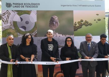 Se exhibe exposición del Lago de Texcoco en las rejas de Chapultepec