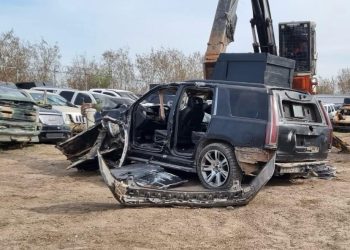 FGR destruye 26 vehículos denominados monstruos con blindaje artesanal en Tamaulipas