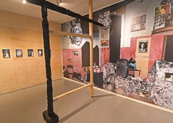 El Museo de Arte Carrillo Gil abre al público “Fuego amigo”, de Pía Camil