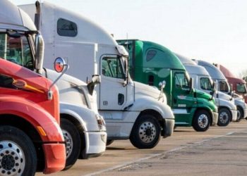 Reporta AMIS aumento en el robo de vehículos pesados asegurados