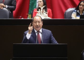 Acalorado debate en Diputados por iniciativas presidenciales