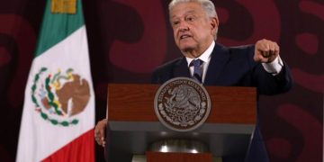 “Paquete de reformas busca regresar el espíritu público y social de la Constitución”: AMLO
