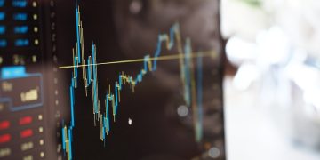 Cómo las noticias internacionales influyen en el trading