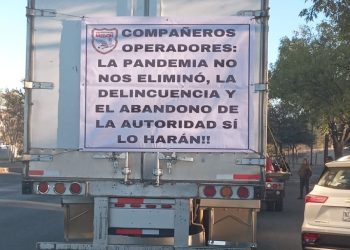 Transportistas se manifiestan en San Juan del Río