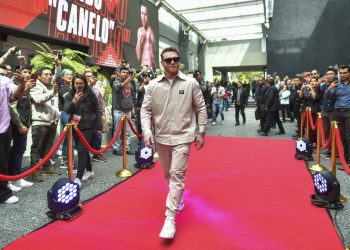 “Canelo” Álvarez decidirá la próxima semana a que rival enfrentará en mayo