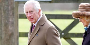 Carlos III deja Londres y se traslada a su casa de campo