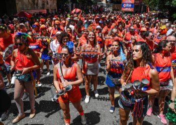Entre desfiles y comparsas, Río de Janeiro y São Paulo le sacan chispas al Carnaval