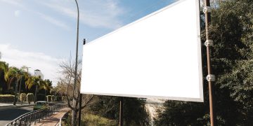 De las más de 5 mil vallas publicitarias en la CDMX, solo mil 110 tienen permisos