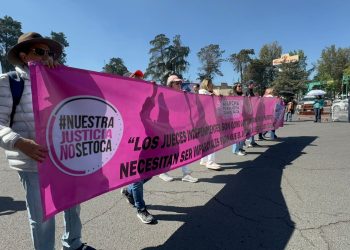 En el Estado de México se suman a la marcha por la democracia, exigiendo seguridad y equidad electoral