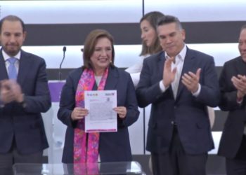 Xóchitl Gálvez solicita ante el INE el registro a su candidatura presidencial