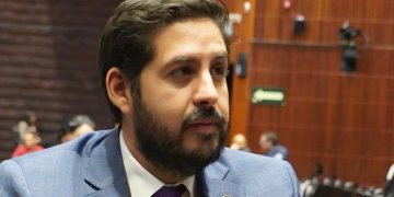 ¿Qué pasa con  la iniciativa que busca blindar las reformas de AMLO? El diputado Hamlet García nos explica 