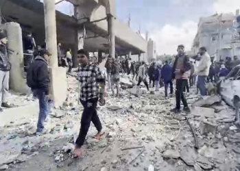 Más de 80 muertos y 700 heridos en ataque israelí a fila de reparto de ayuda en Gaza