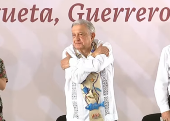 Entregaré la banda presidencial a alguien que piensa como yo: López Obrador