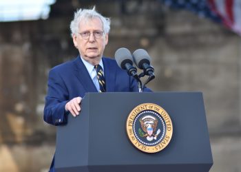 Mitch McConnell, líder republicano en el Senado de Estados Unidos, dejará el cargo en noviembre
