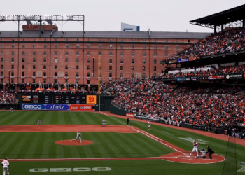Un grupo de inversionistas acuerda la compra de los Orioles por 1,725 millones de dólares