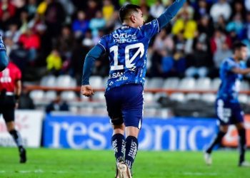 Pachuca no da tregua ante el América