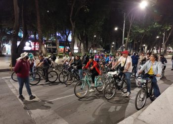 Asisten más de 39 mil personas al Paseo Nocturno “Muévete en Bici” por el Día del Amor y la Amistad