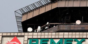 Revelan que PEMEX perdió 123 mil millones de pesos el último año
