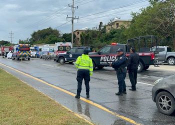 Mueren 6 personas tras accidente en carretera Playa del Carmen-Tulum