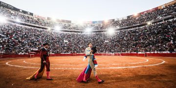 Corrida de Toros: Batres a favor de consulta ciudadana