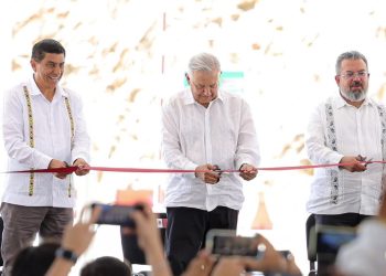 AMLO y Salomón Jara inauguran la Autopista Oaxaca- Puerto Escondido