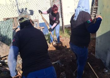 Rastreadoras encuentran tres cuerpos en patio de vivienda abandonada en Sonora