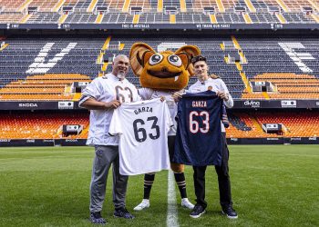 El Valencia CF y los Chicago Bears, de la NFL, se alían para generar contenido en Mestalla