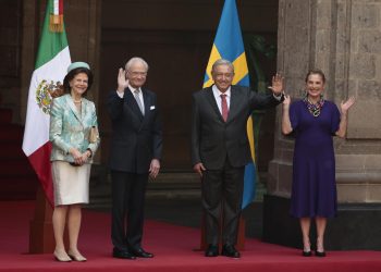 El presidente de México recibe a los reyes de Suecia en su visita de cultura y negocios