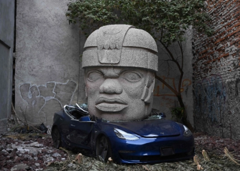Provocadora instalación artística en la CDMX