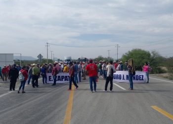 Ejidatarios cierran carretera federal en Tamaulipas, reclaman pagos a empresa privada