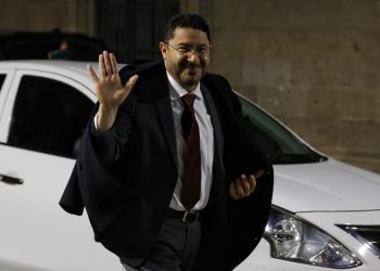 Batres impugnará la resolución del IECM