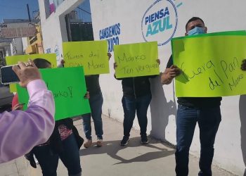 Con protesta reciben a Marko Cortés en Coahuila, militantes piden su renuncia